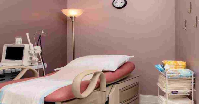 A comfortable and private patient room at Dr. Mike's Women's Clinic in Marblehall